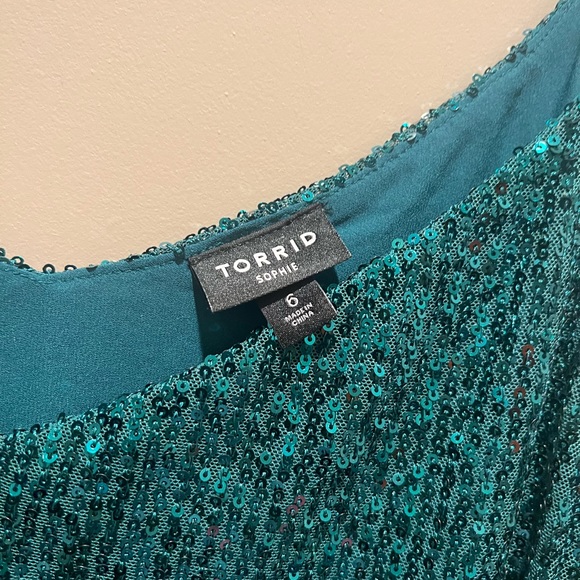 torrid Sophie Sequin Swing Cami Emerald Green Top - Picture 3 of 8